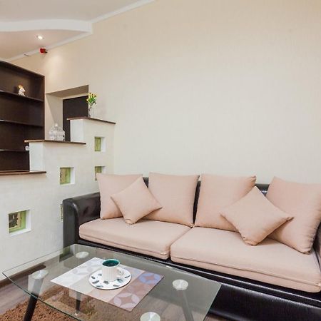 Navit Apartments With Breakfast,Near The Railway Station, The City Center, The Park Kiev Eksteriør bilde