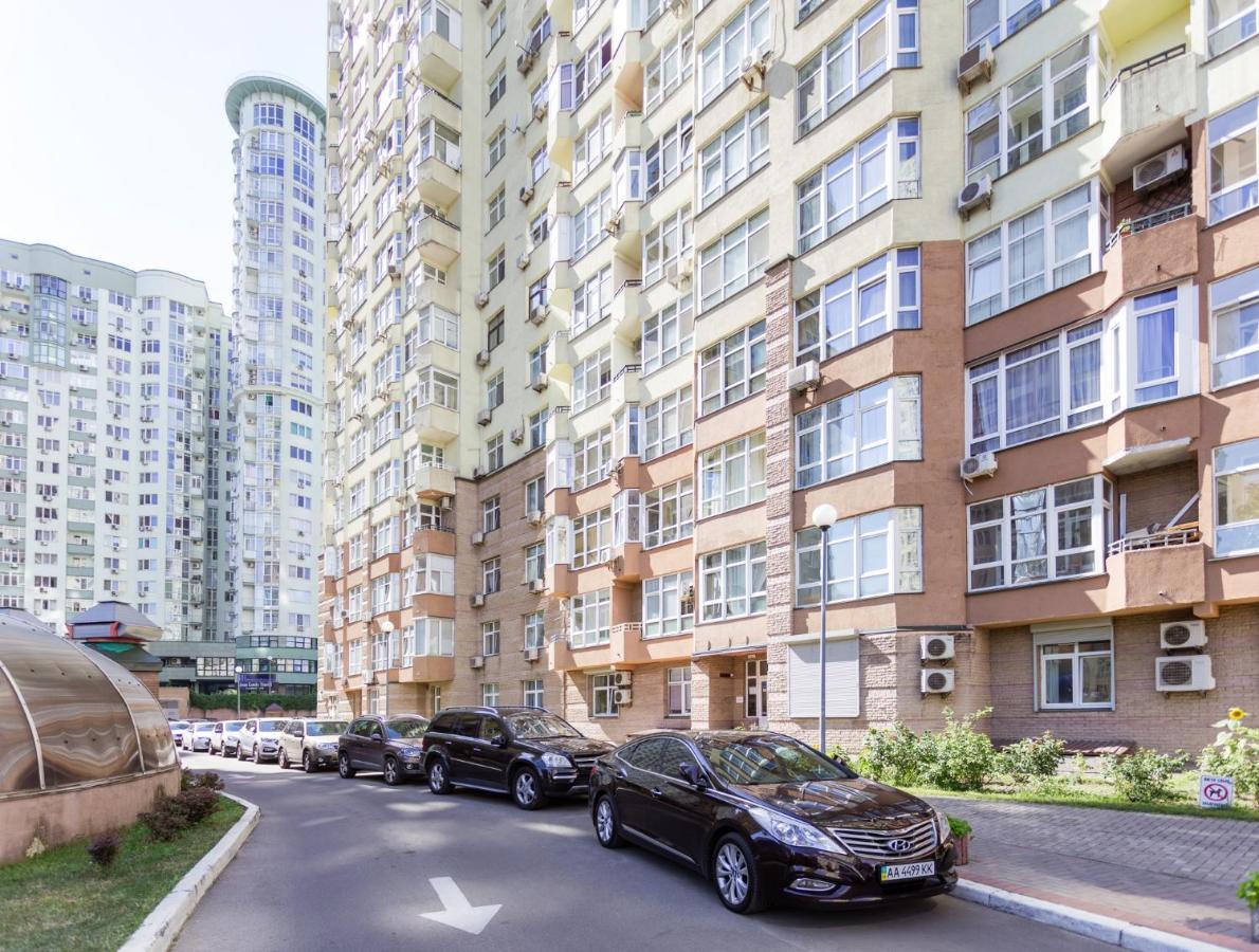 Navit Apartments With Breakfast,Near The Railway Station, The City Center, The Park Kiev Eksteriør bilde